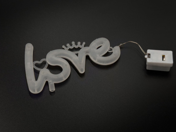 Гірлянда "LOVE" на батареї. 105х60мм