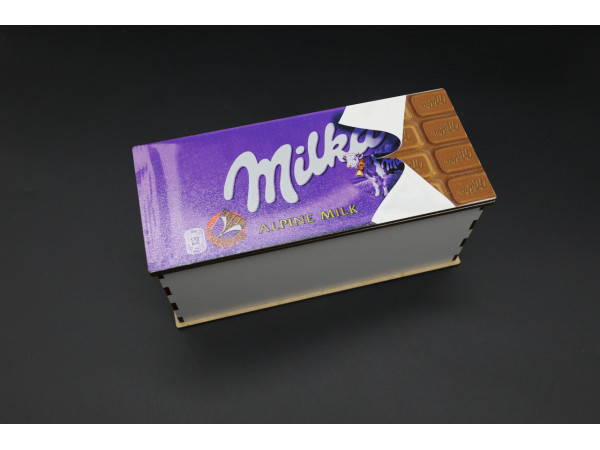 Подарункова скринька. MILKA. 20х9х9см
