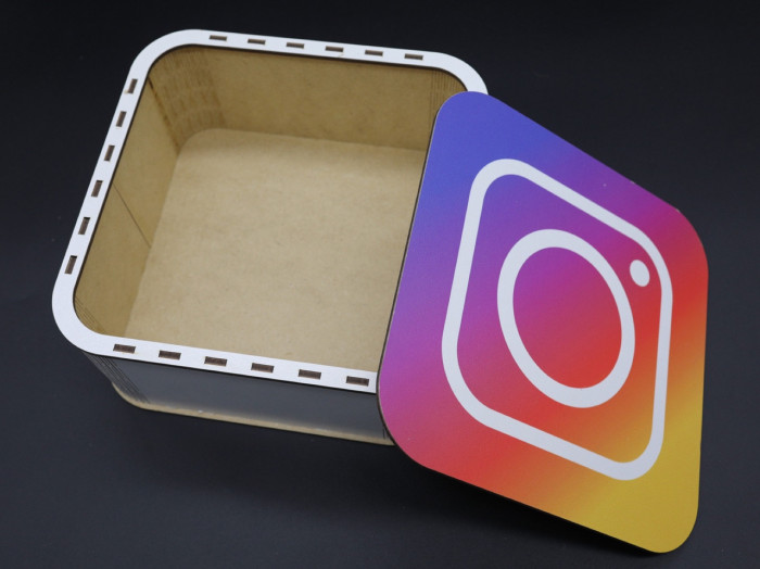 Подарочная шкатулка. INSTAGRAM. 19х19х8.5см