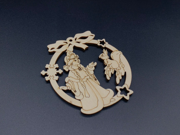 Деревянная новогодняя игрушка. Фанера. 9см