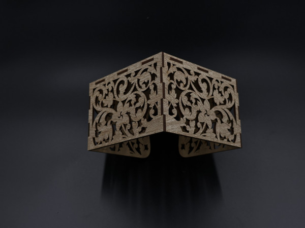 Серветниця.  13,5х13,5х9см