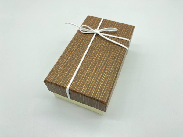 Коробка подарункова прямокутна.Коричневий 9х15х6см.