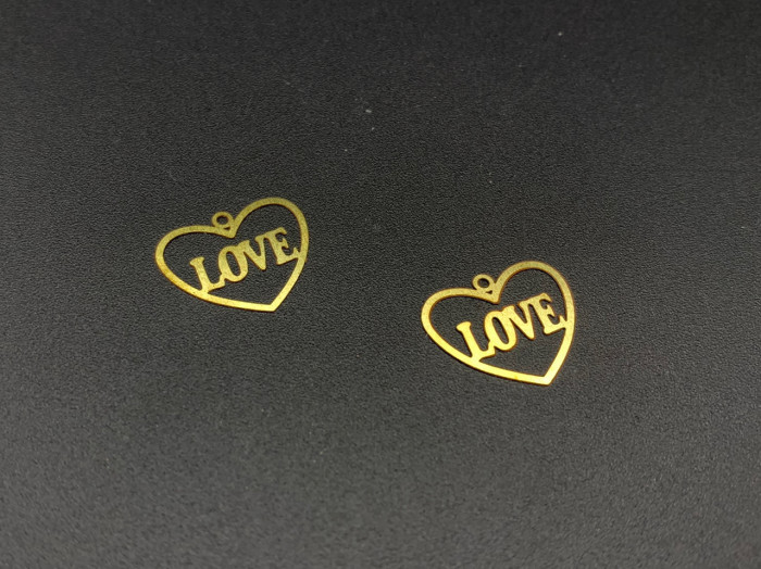 Металеві вироби. Підвіска. LOVE. 16х13мм