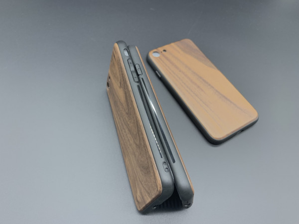 Чохол дерев'яний на смартфон iPhone 7/8 міцний "Горіх" під гравіювання