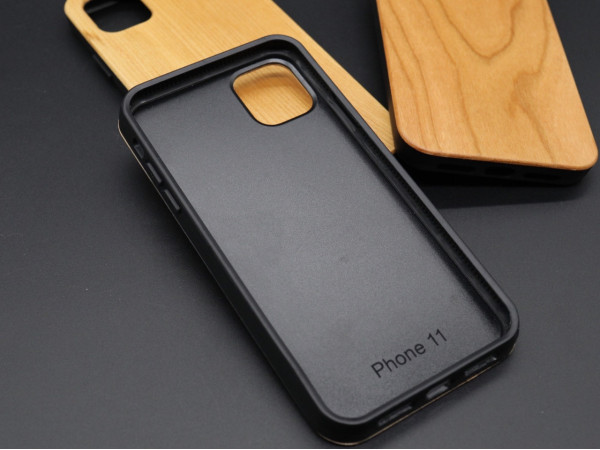 Протиударний чохол до смартфона iPhone 11 "Золотий дуб" дерев'яний під гравіювання