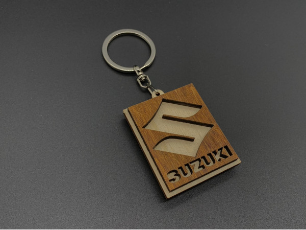 Брелок дерев'яний Suzuki. 5см