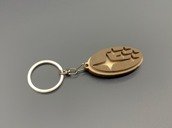 Брелок дерев'яний Subaru. 5см
