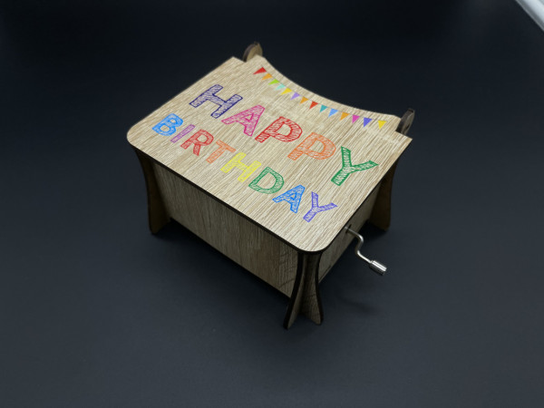 Музыкальная шкатулка для хранения для дней рождения с мелодией Happy Birthday 12х10х8см
