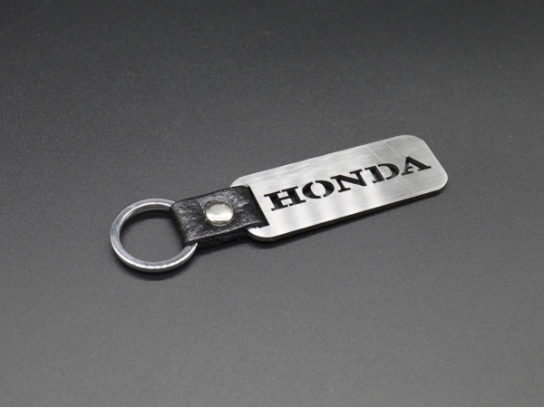 Брелок металевий. HONDA. 10х2,5см