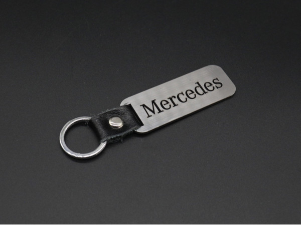 Брелок металевий. Mercedes 10х2,5см