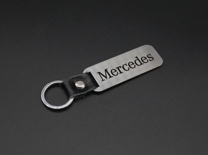 Брелок металевий. Mercedes 10х2,5см
