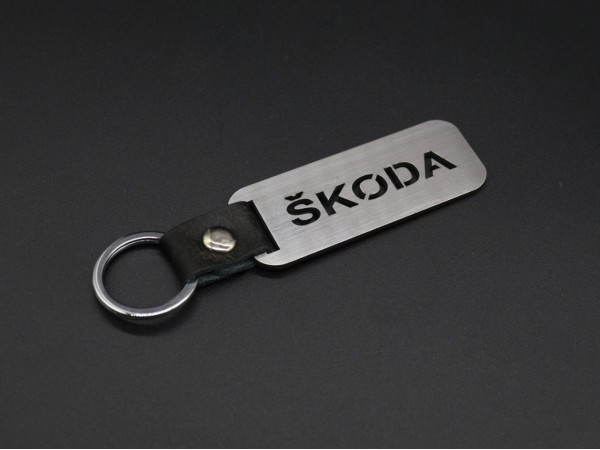 Брелок металевий. Skoda. 10х2,5см